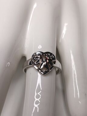 Sterling Silver Diamond Cut Heart Ring - Size 8